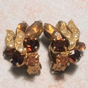 Vintage Weiss Clip On Earrings